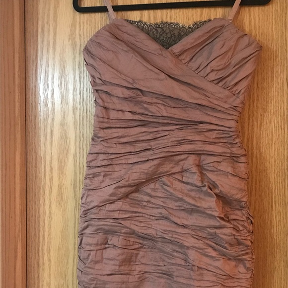 BCBG MAXAZARIA SIZE 10, DUSTY ROSE AND BLACK STRAPLESS/SPAGHETTI STRAPS - Picture 2 of 6
